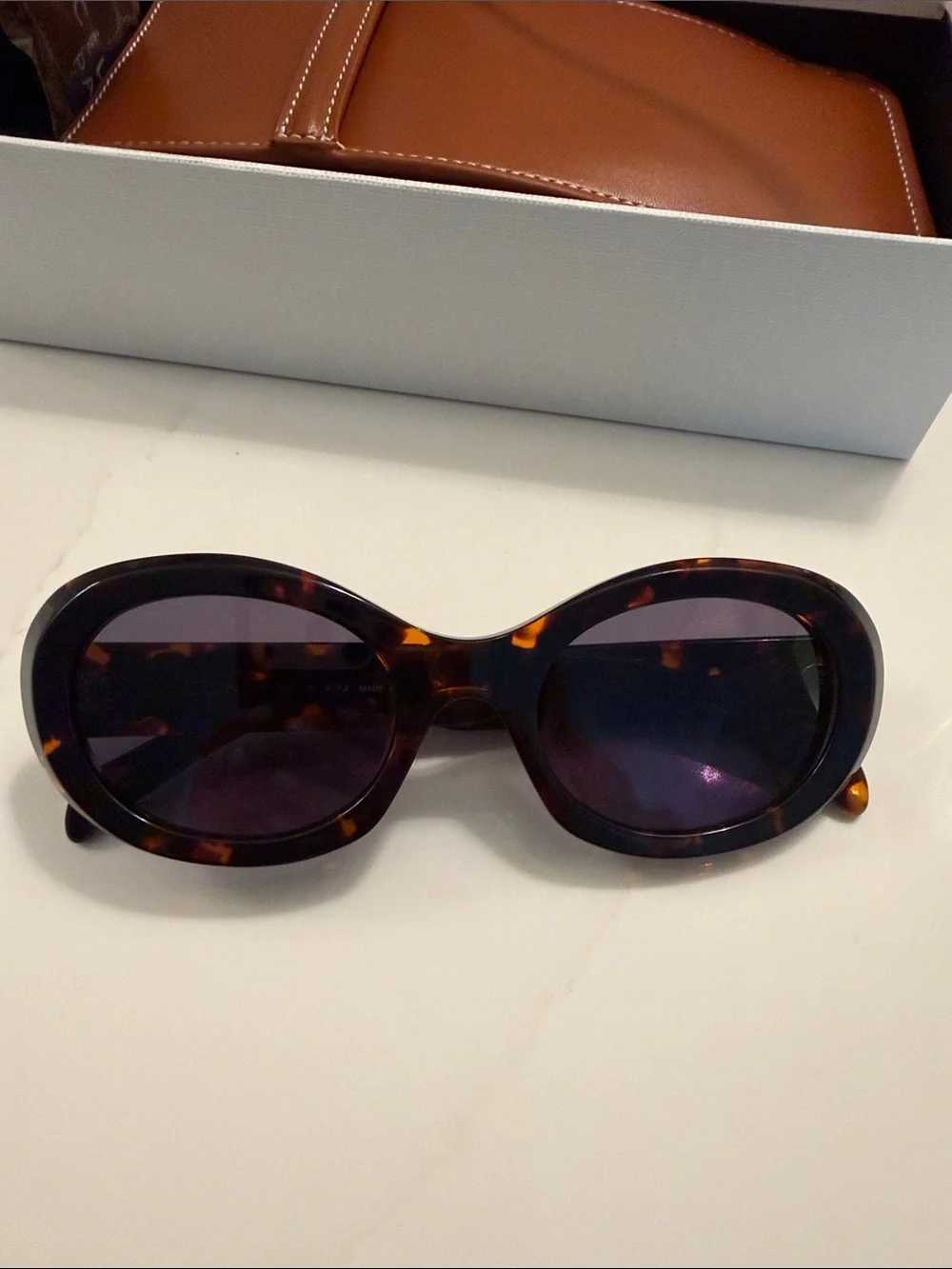 Dupe Triomphe Logo Oval Acetate Sunglasses